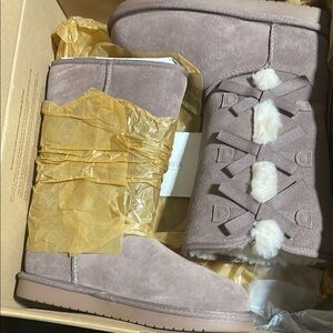 Women's Suede Boots in Taupe
